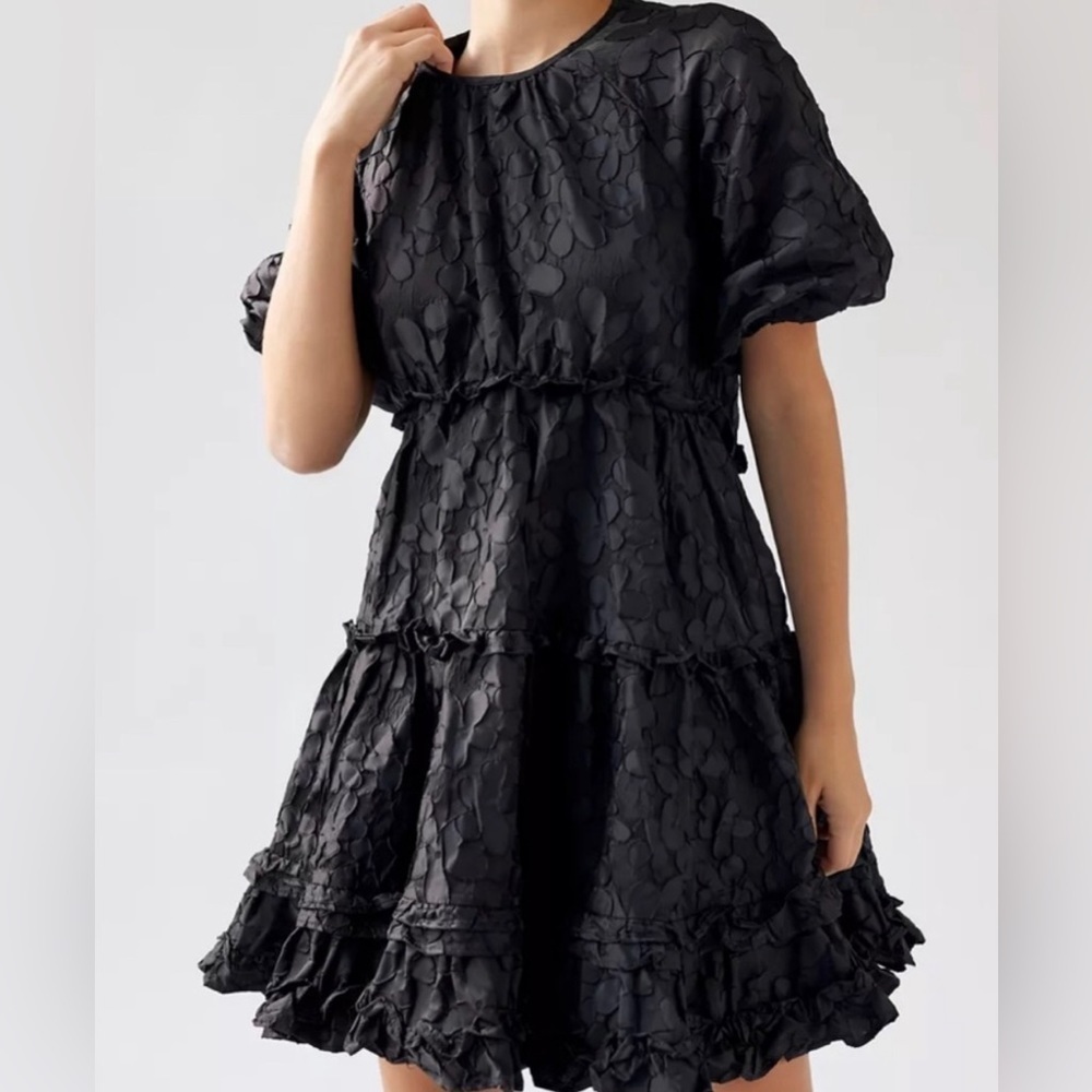 NWT Sister Jane Nora Jacquard black floral puff sleeves tiered dress size Small